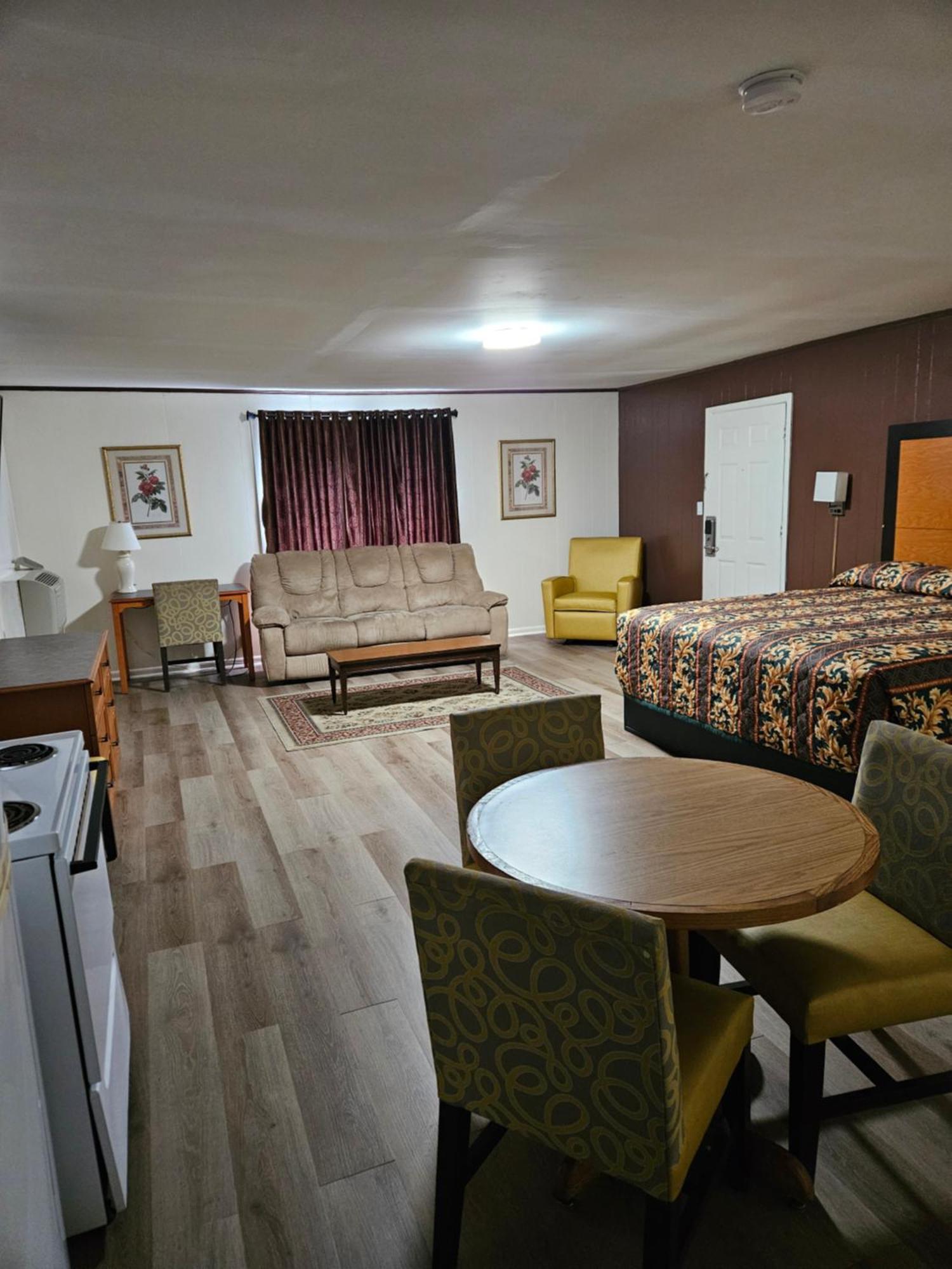 Traveler'S Inn Roanoke المظهر الخارجي الصورة